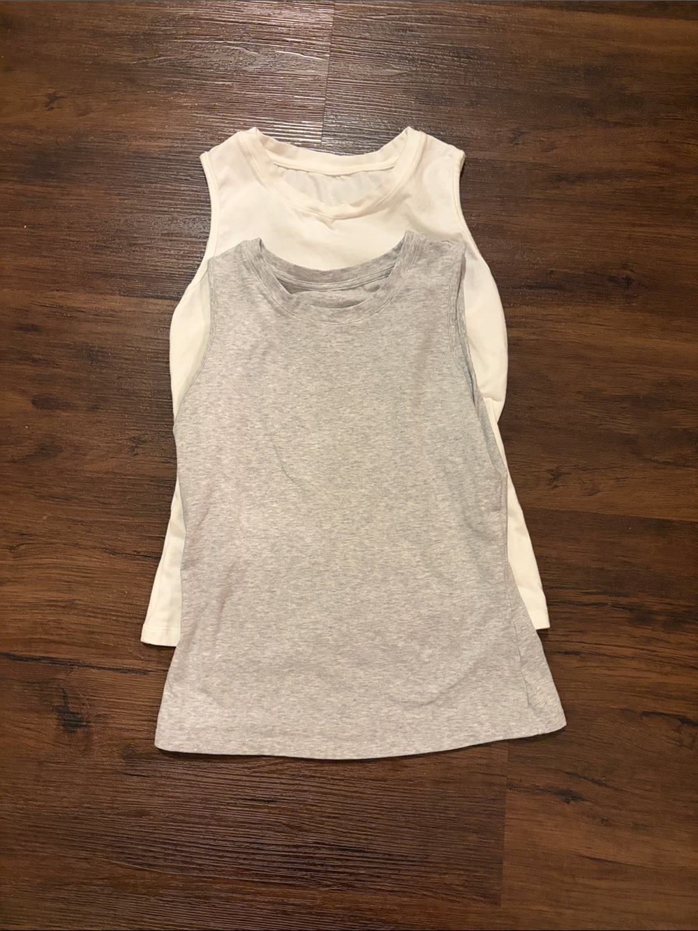 Women’s Sleeveless Tank Top Duo - Gray and white size S